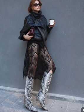 TREND NEW ZARA VIRAL  LUXURY ANIMAL PRINT HEELED BOOTS SIZE USA 6.5 EUR 37